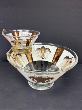 Vintage 1960’s  ANCHOR HOCKING “Festive” patter chip &dip set 22k accents